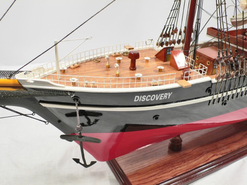 RRS Discovery Nain ship models