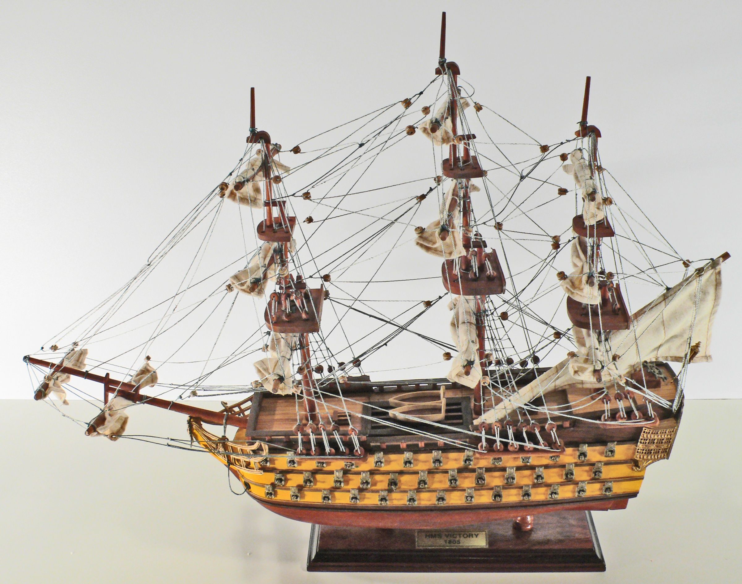 HMS-Victory-L45-02