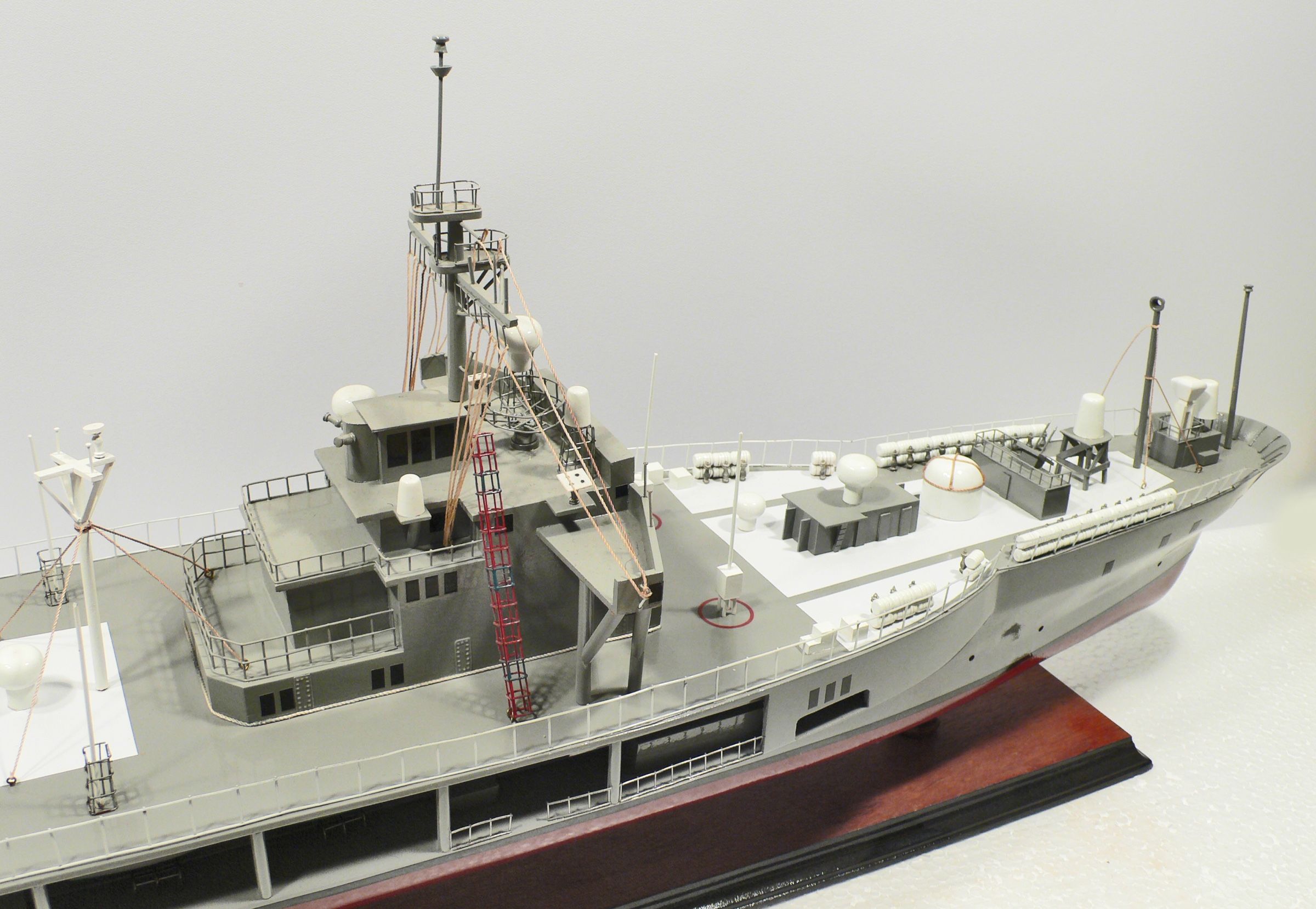 USS-Blue-Ridge-L80-07