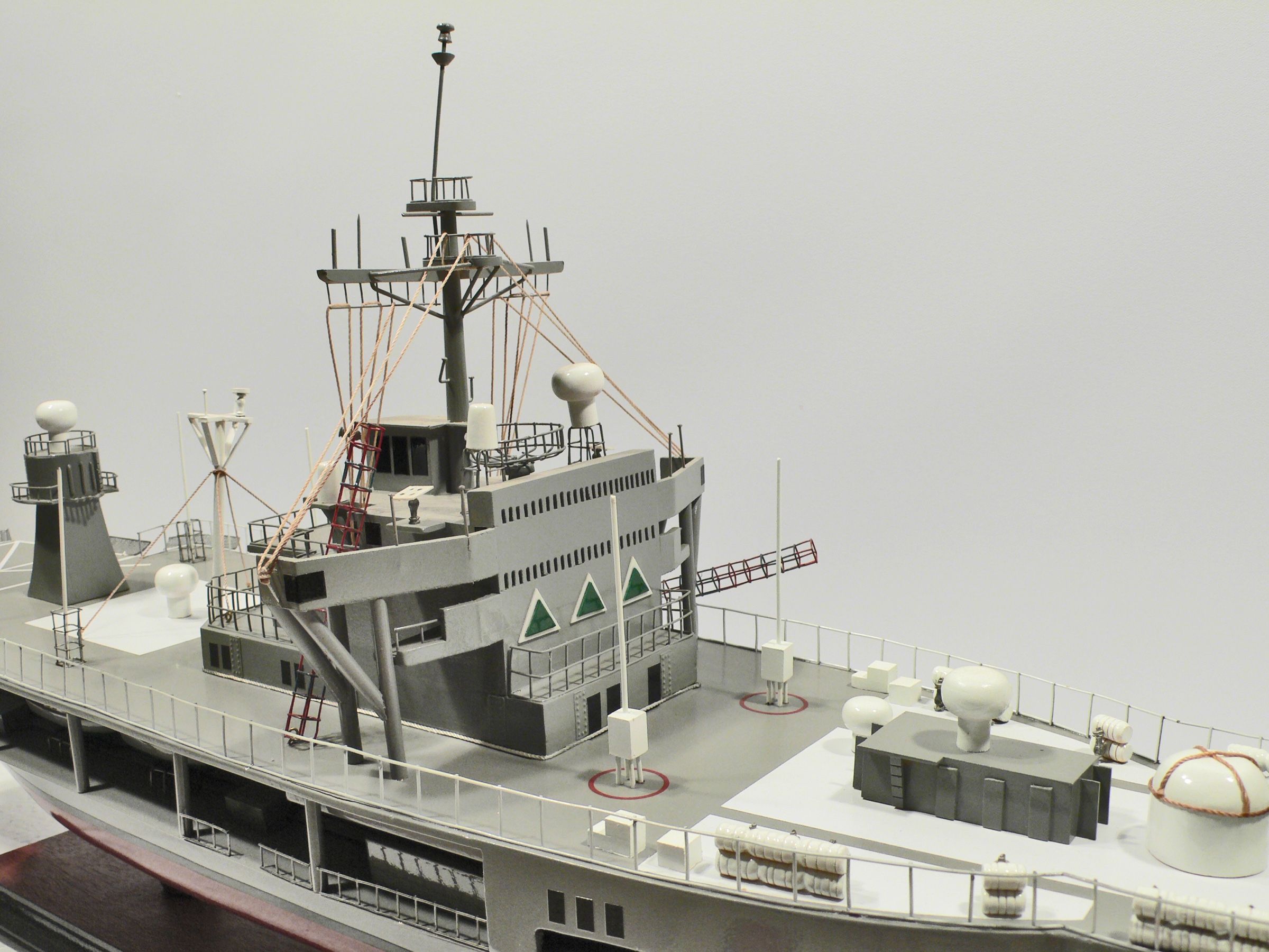 USS-Blue-Ridge-L80-08